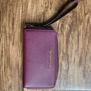 Michael Kors Wristlet Wallet